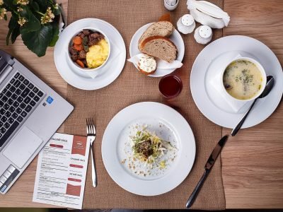 food-business-lunch-restaurant-lunch-163018-1